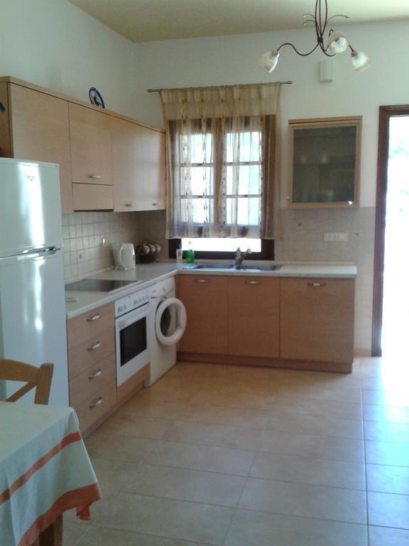 Maria'S Apartments Мегісті Екстер'єр фото
